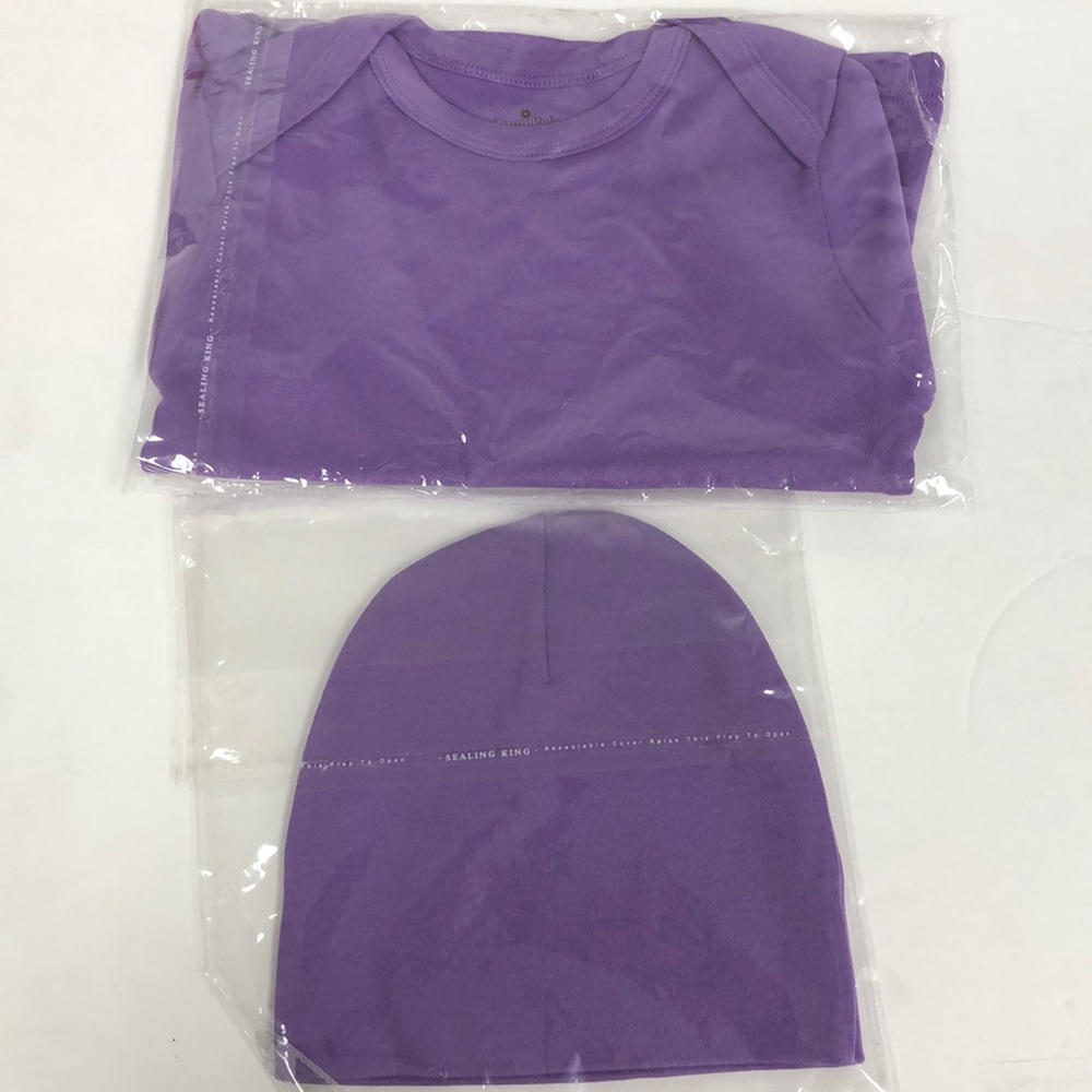 Set of 2 top and beanie size 12-18 months